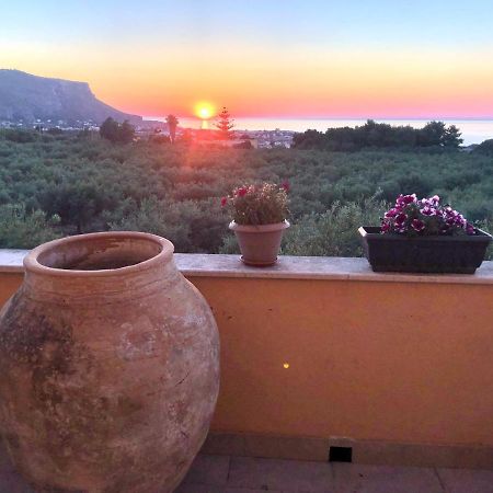 Casale Belvedere Vista Mare Вальдериче Экстерьер фото